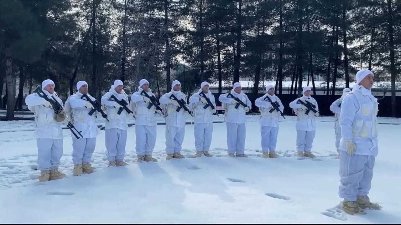 Yalova’da Örülen 400 Bere Siirt’teki Komandolara Ulaştırıldı (5)