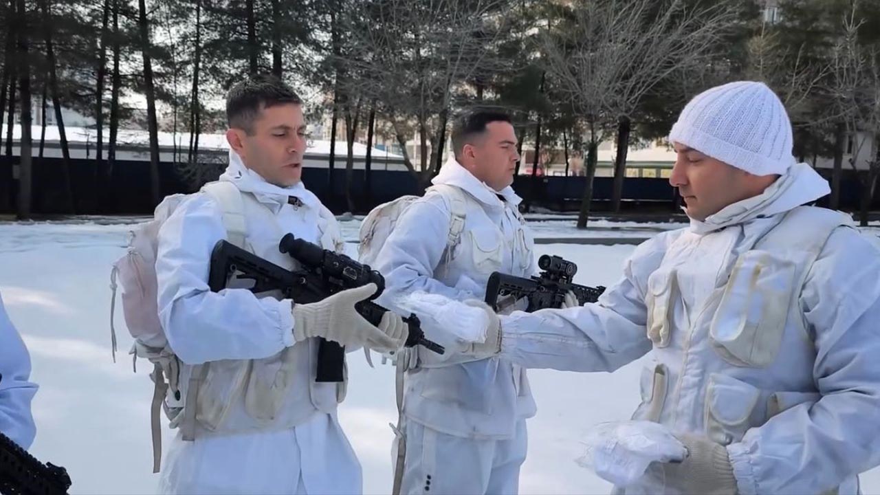 Yalova’da Örülen 400 Bere Siirt’teki Komandolara Ulaştırıldı (6)