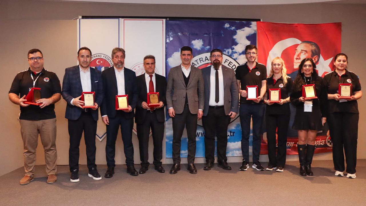 9. Uluslararasi Yürüyen Köşk Satranç Turnuvasi Sona Erdi̇ (7)