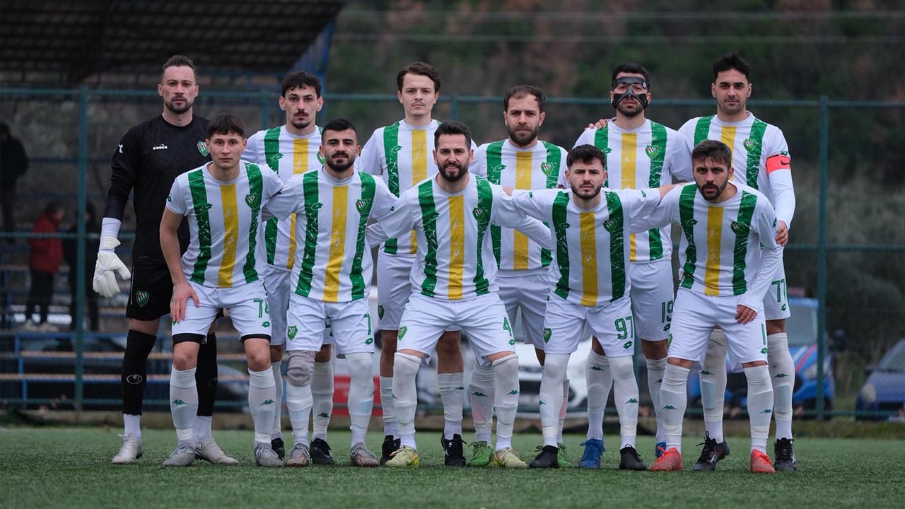 Altınova 3 Puanı 3 Golle Aldı (1)