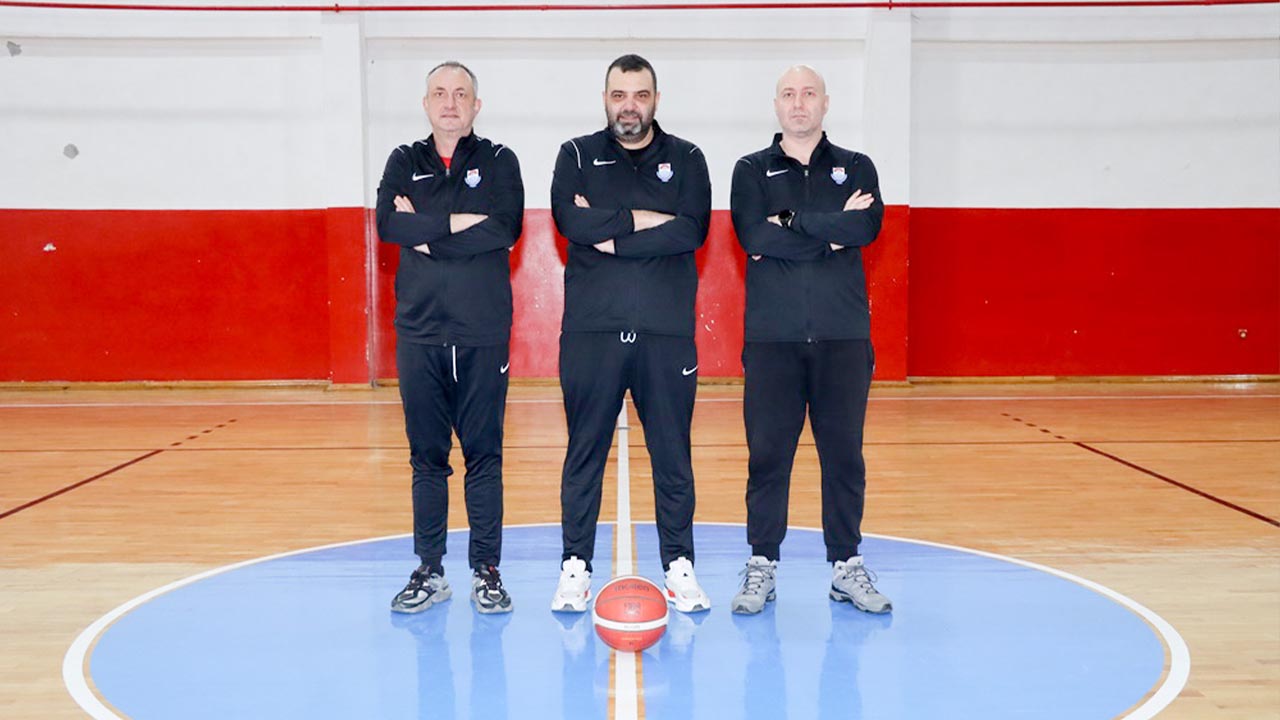 Geleceği̇n Basketbolculari Yalova Beledi̇yespor İle Yeti̇şi̇yor (4)