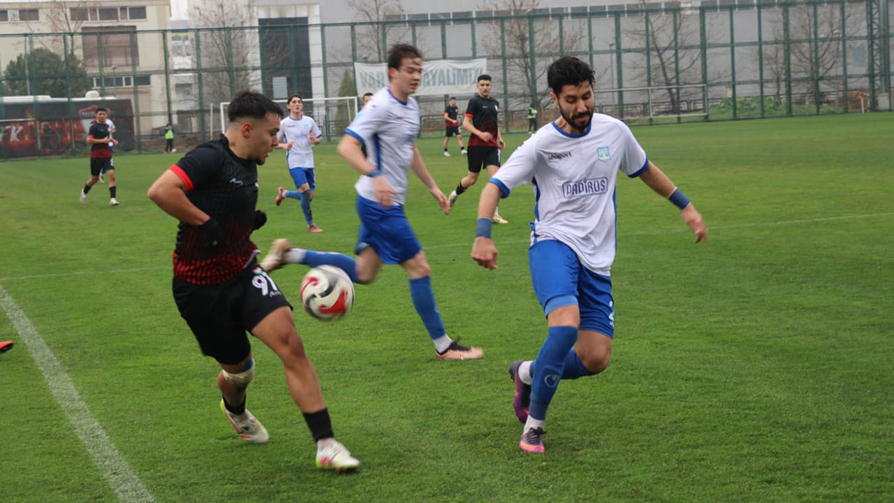Yalova Bursa Yildirimspor Fk Ucuncu Lig Maglubiyet (3)
