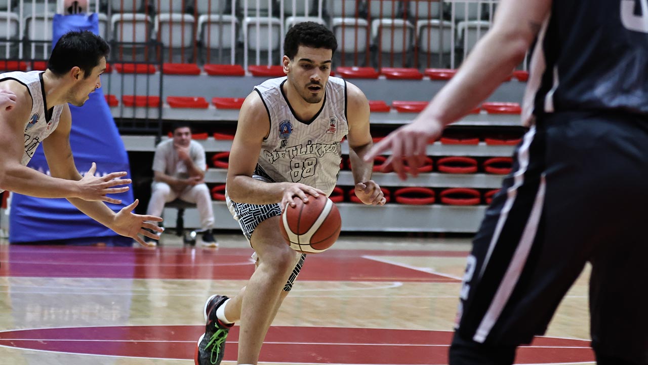Yalova Ciftlikkoy Belediyespor Basketbol Tb2L Etimesgut Galibiyet (1)
