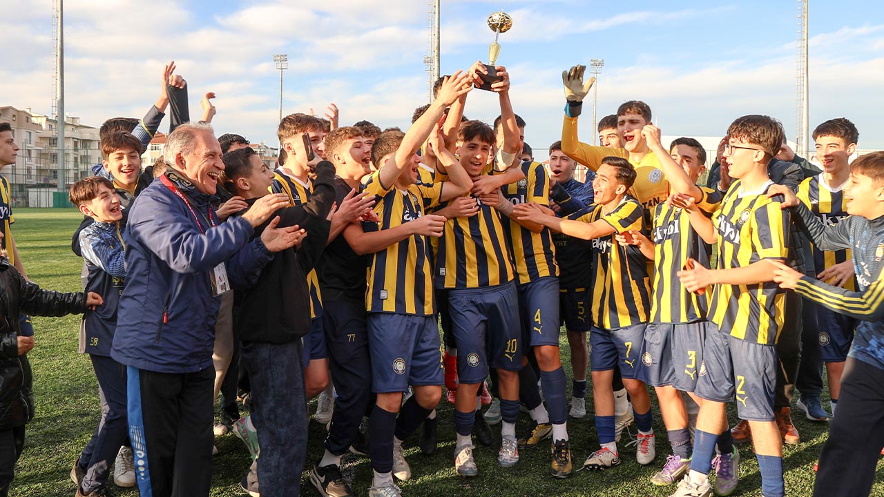 Yalova U16 Lig Pasakent Acarspor Sampiyon (3)