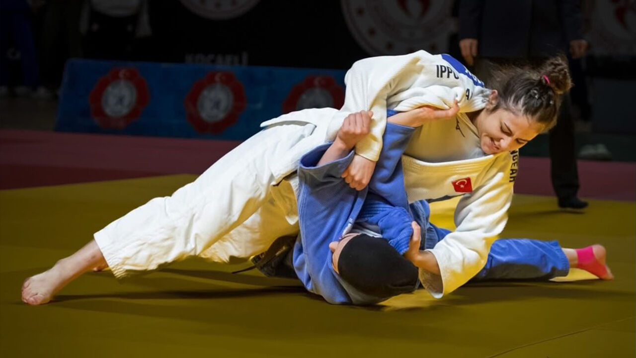 Yalova Üniversitesi’nde Büyük Mutluluk (3)