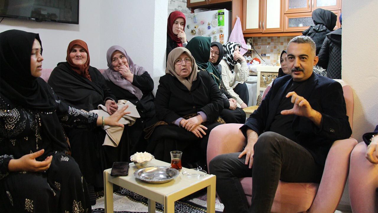 Armutlu Kaymakamı Demir, Fıstıklı’da İftar Yaptı (2)