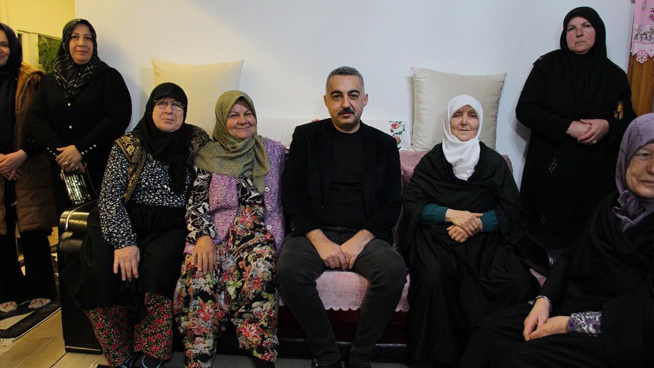 Armutlu Kaymakamı Demir, Fıstıklı’da İftar Yaptı (4)