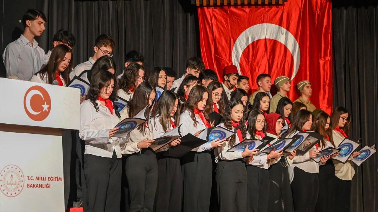 İstiklal Marşı’nın 105. Yıldönümü Yalova’da Anıldı (4)