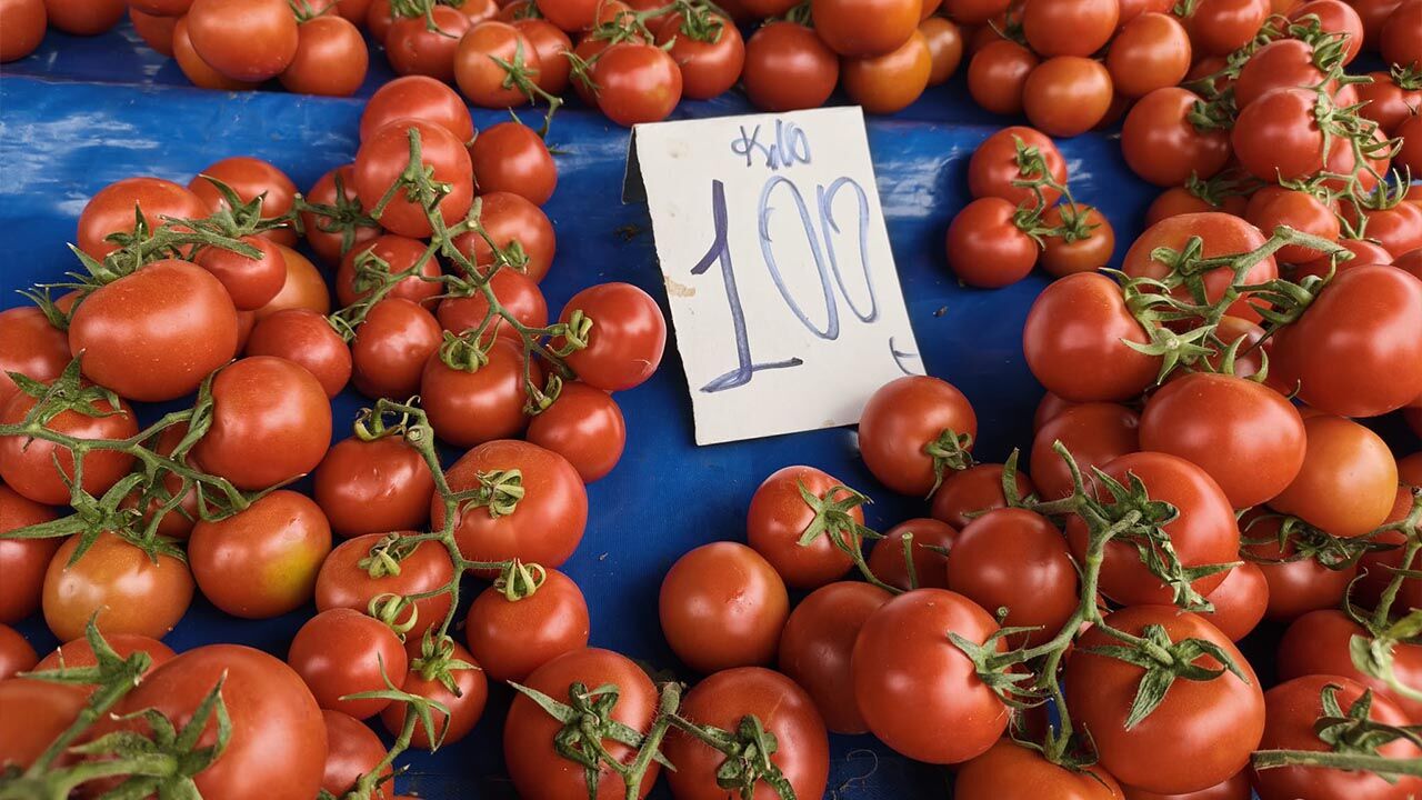 Bu Akşam Tencerede Ne Kaynayacak (2)