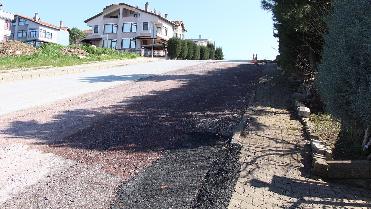 Özden Mahallesi Nur Caddesi Kazaya Davetiye Çıkarıyor Haber (5)