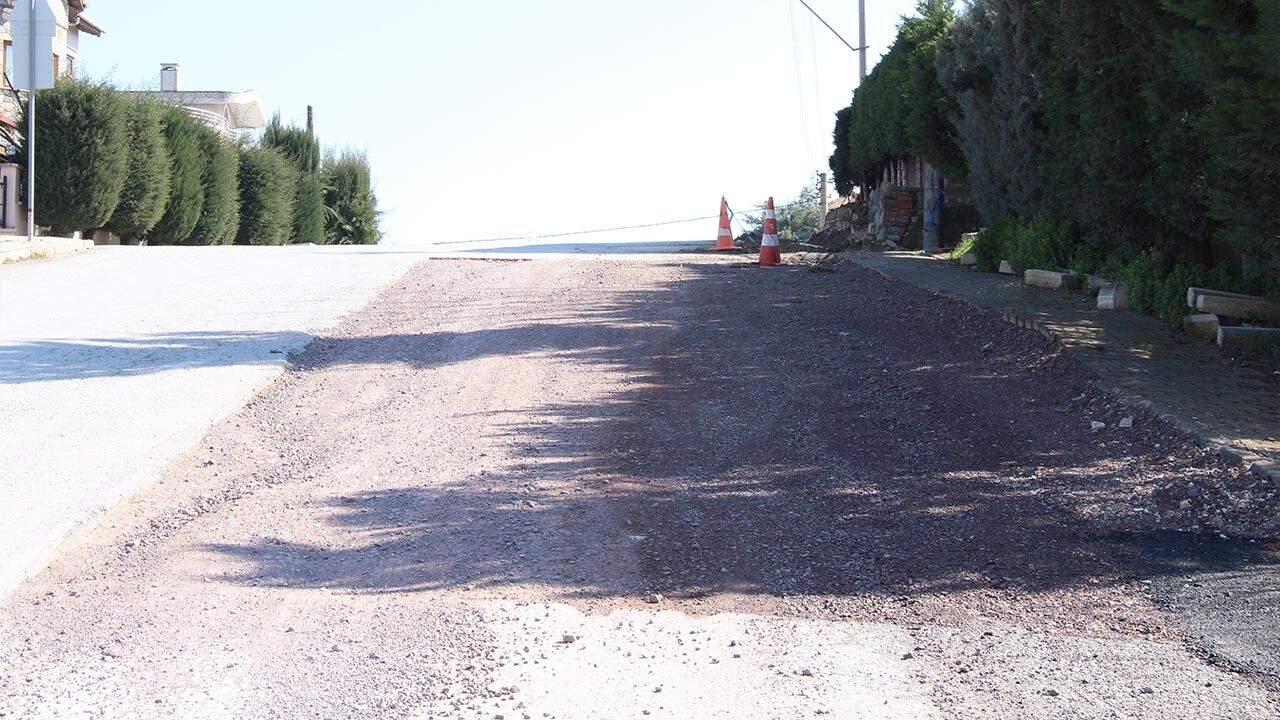 Özden Mahallesi Nur Caddesi Kazaya Davetiye Çıkarıyor Haber (7)
