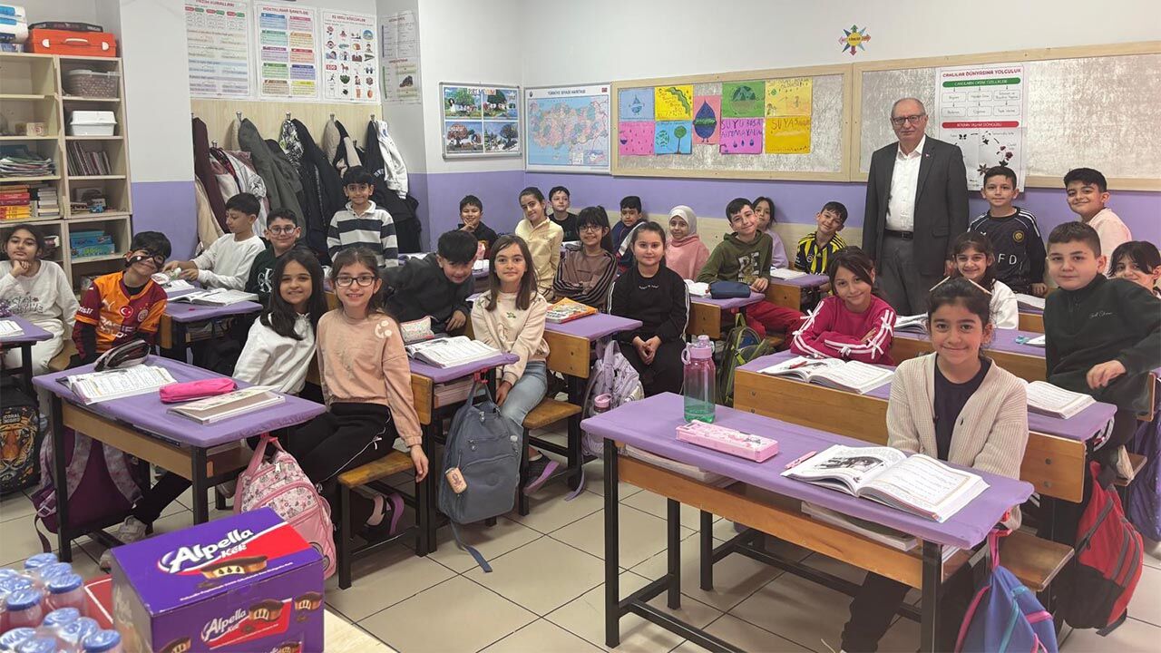 Muhtar Hüseyin Uygun’dan Öğrencilere Yerel Yönetim Dersi (3)