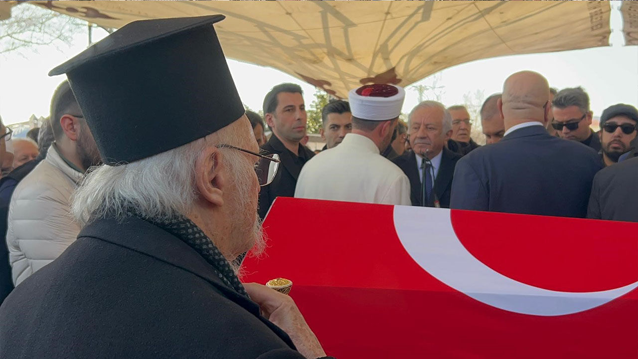 İlber Ortaylı Son Yolculuğuna Uğurlandı (4)