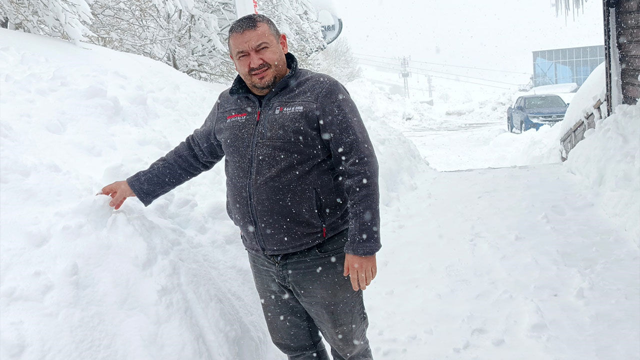 Uludağ'da Kar Kalınlığı 1.81 Metreye Ulaştı (1)