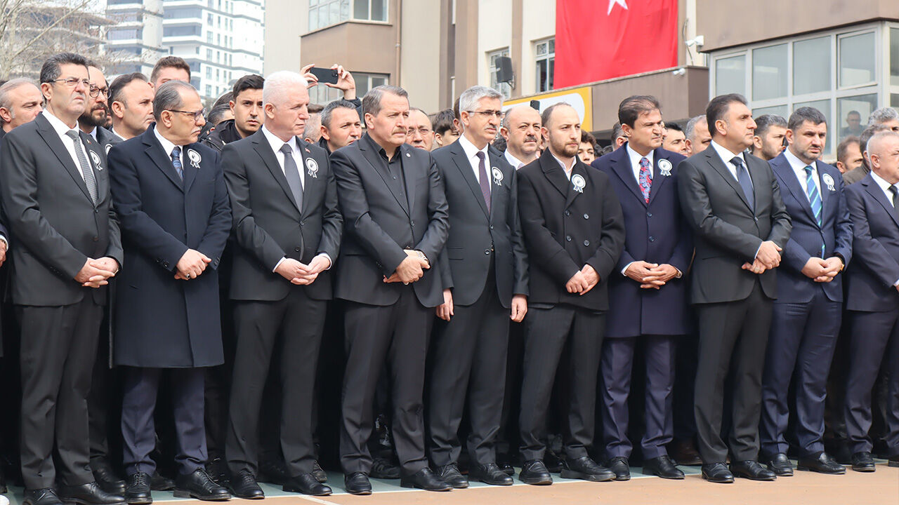 Yüzlerce Meslektaşı Fatma Nur Öğretmeni Son Yolculuğuna Uğurladı (4)