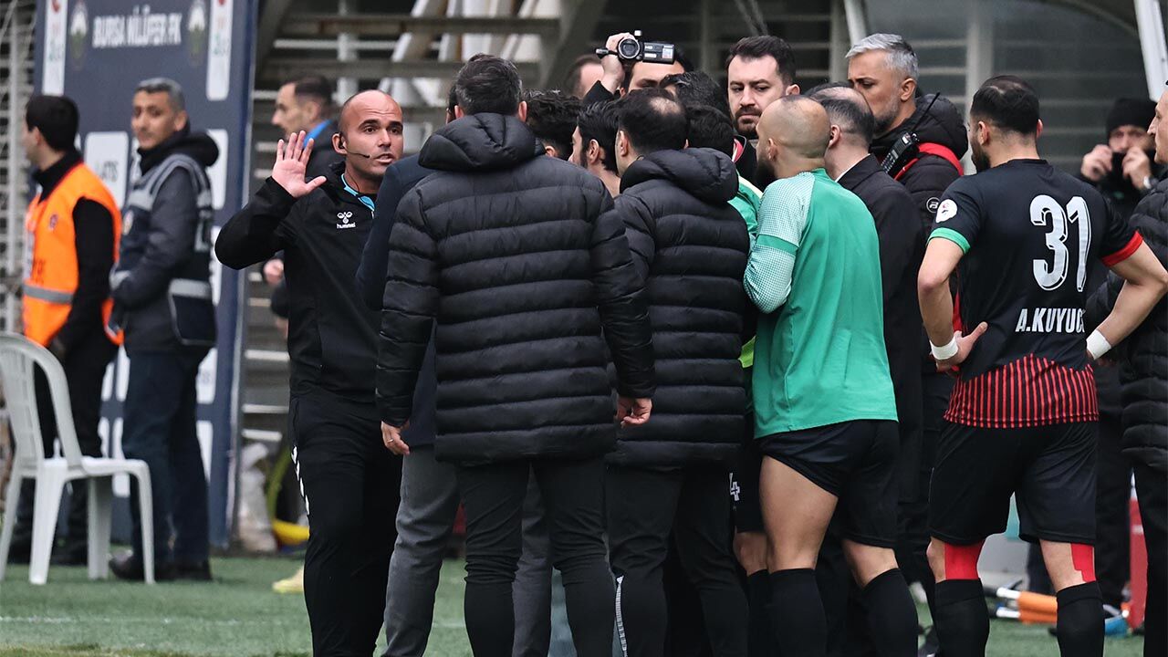 “Hakem Kararlarına Ilişkin Derin Bir Rahatsızlık Ve Hayal Kırıklığı Içerisindeyiz” (1)