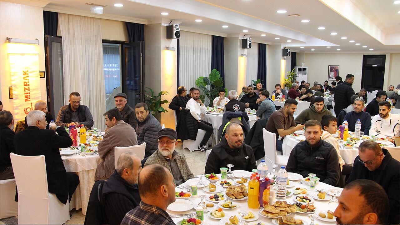 Yalova Agac Isleri Mobilya Isletmecileri Esnaf Oda Iftar Yemegi (2)