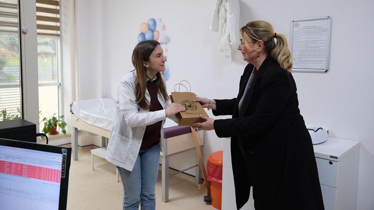 Yalova Altinova Belediye Baskan Ak Parti Heyet Tip Bayram Ziyaret Kutlama (5)