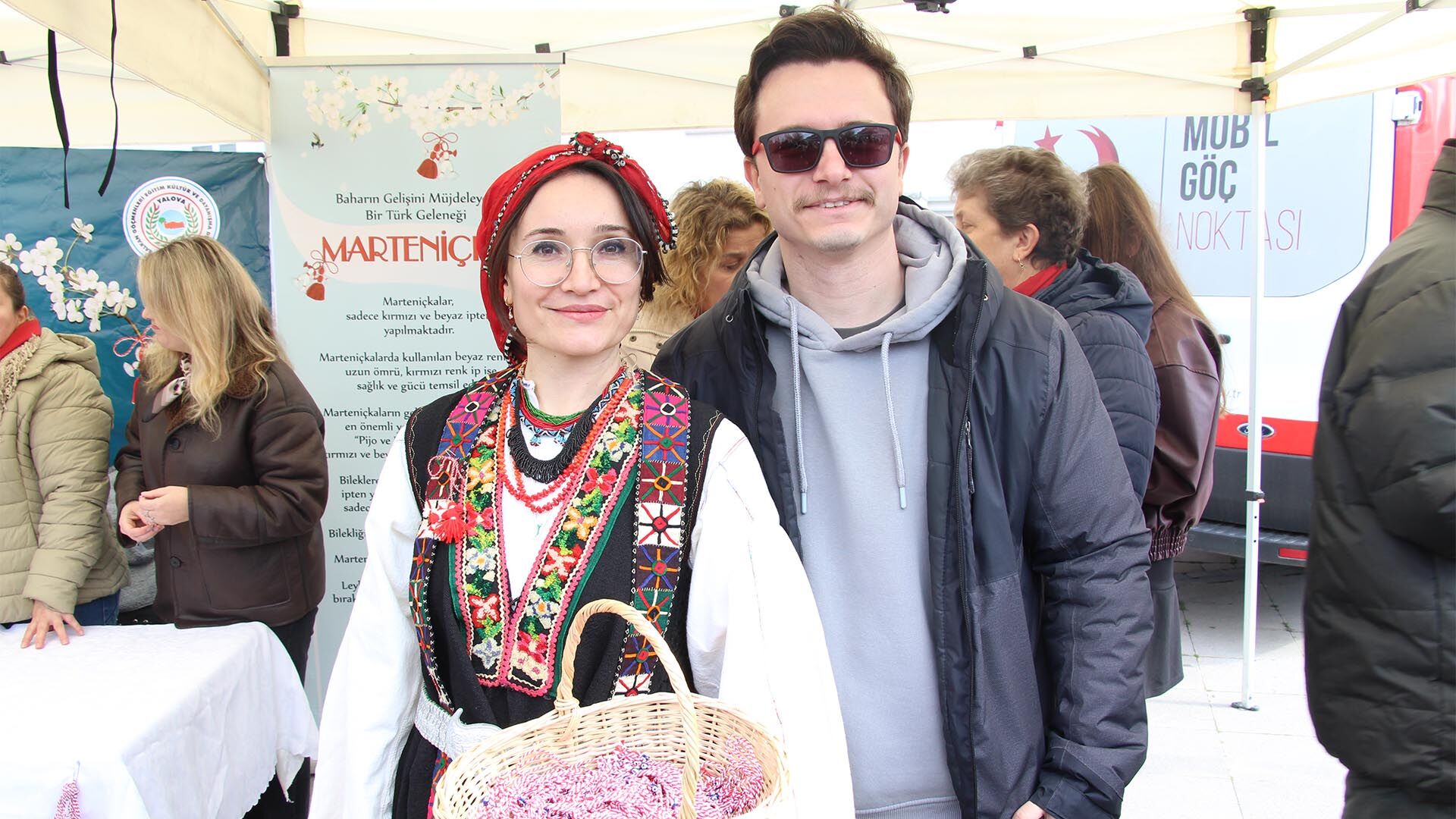 Yalova Balkan Gocmen Martenicka Bahar Mujde Beyaz Kirmizi Ip Bileklik (14)