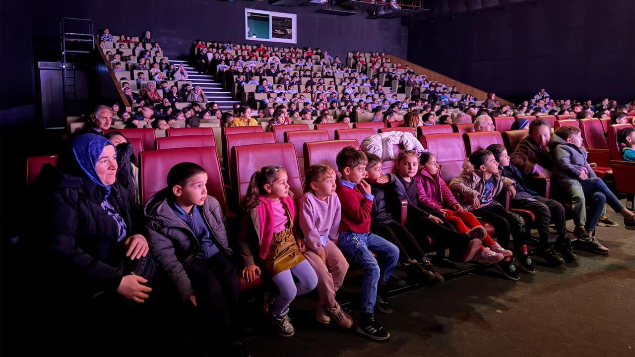 Yalova Belediye Cocuk Tiyatro Eti Turkiye Turne (1)