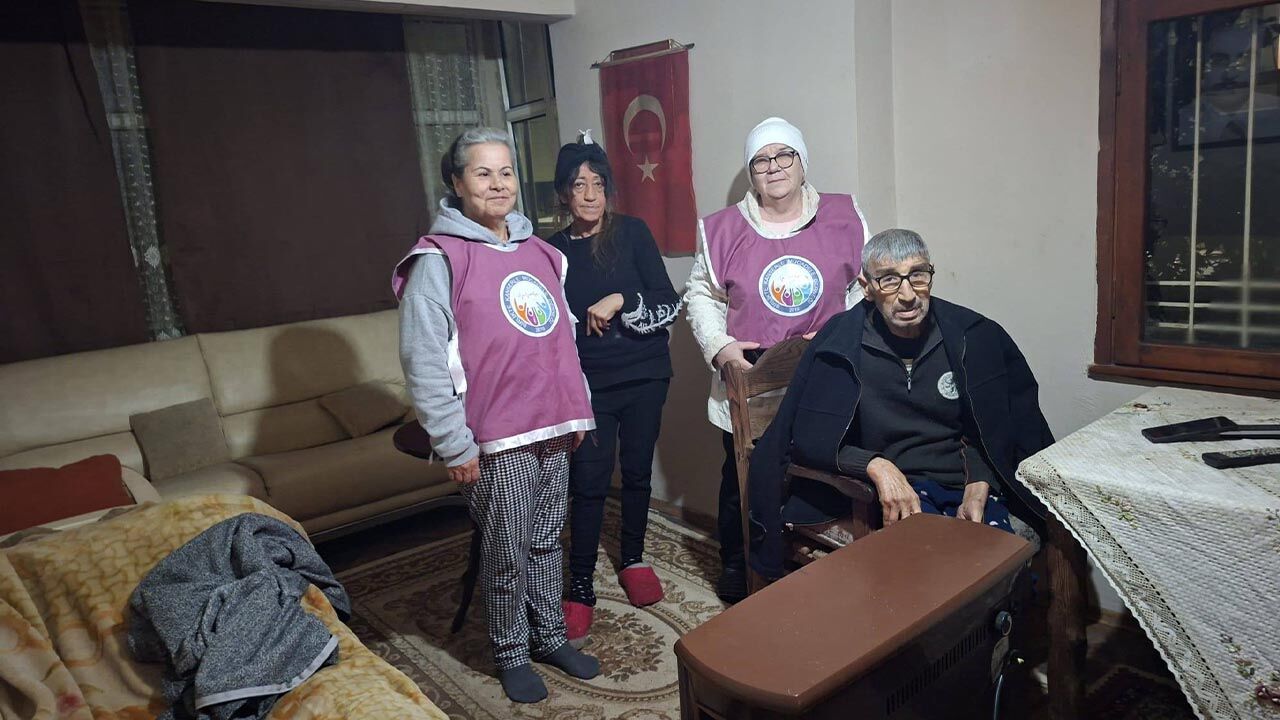 Yalova Birlikte Kanserle Mucadele Dernegi Bikamder Ramazan Ayi Ev Kanser Hasta Ziyaretler (4)