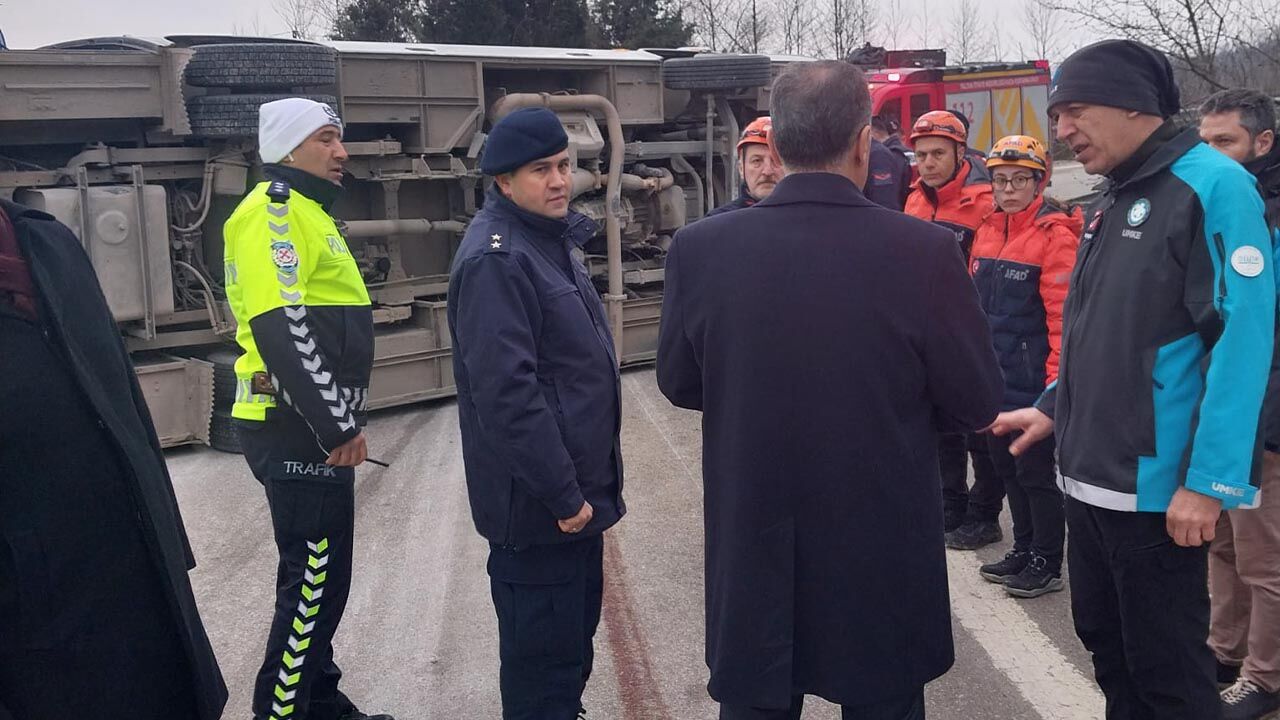 Yalova Bursa Pasakent Isci Servis Trafik Kaza Olum Yarali (3)