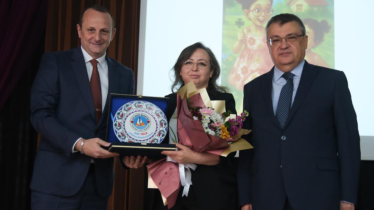 Yalova Ciftlikkoy Belediye Yazar Deprem Farkindalik Ogrenciler (3)