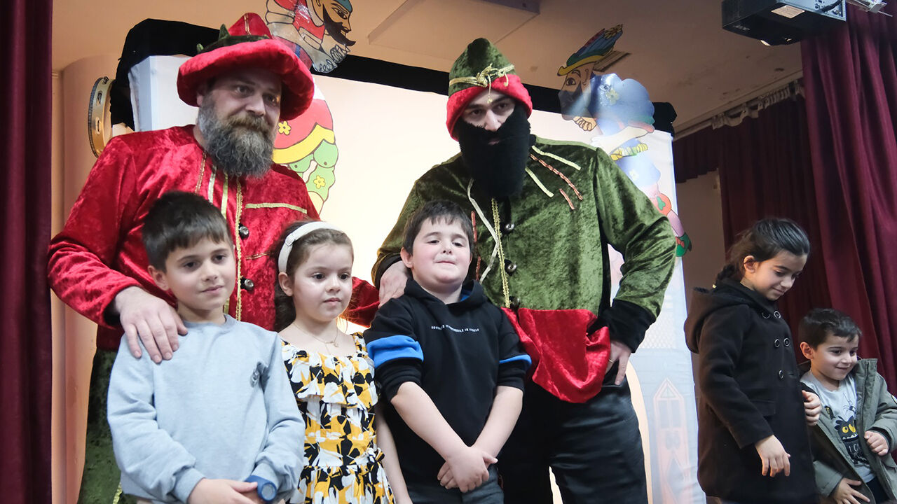 Yalova Ciftlikkoy Belediyesi Ramazan Cocuk Hacivat Karagoz Oyun (3)