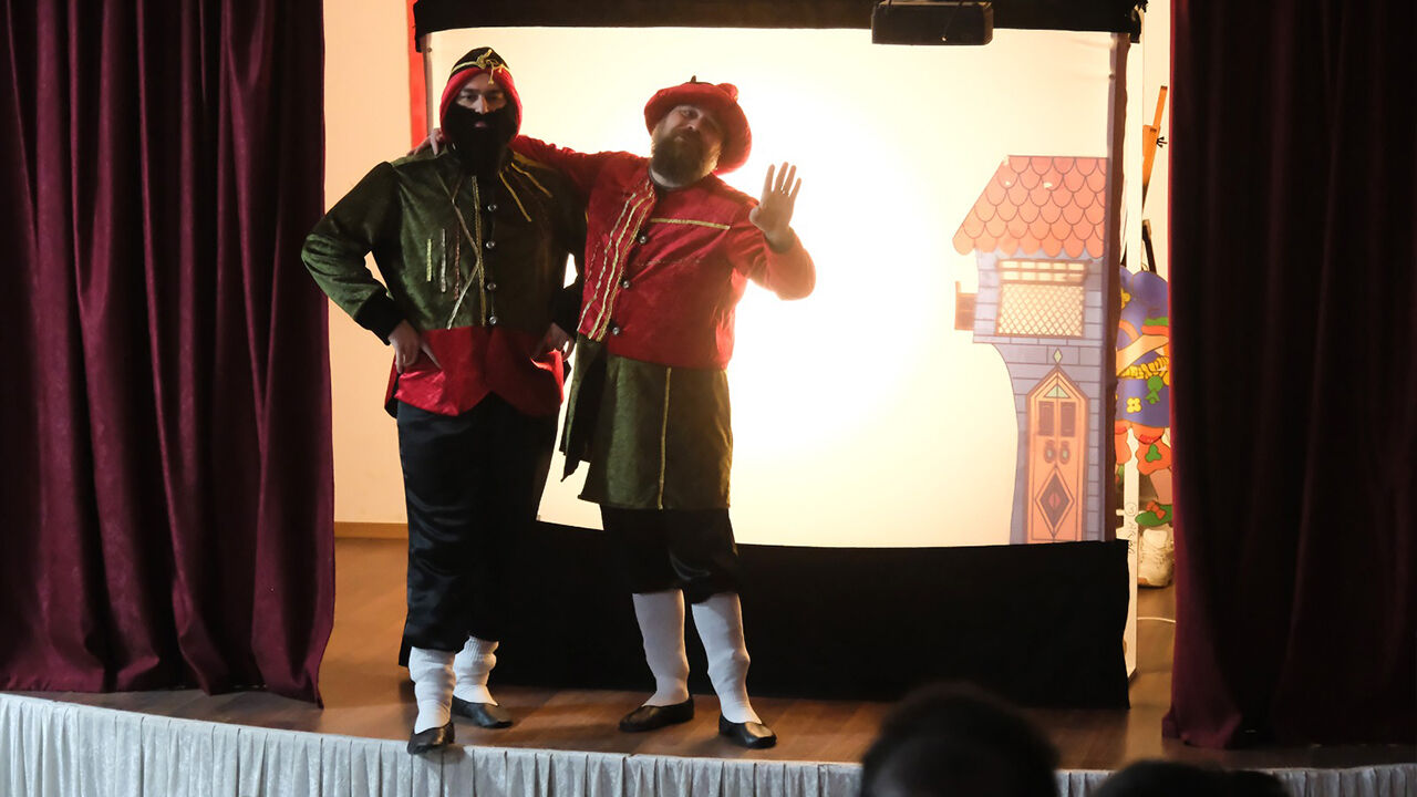 Yalova Ciftlikkoy Belediyesi Ramazan Cocuk Hacivat Karagoz Oyun (5)