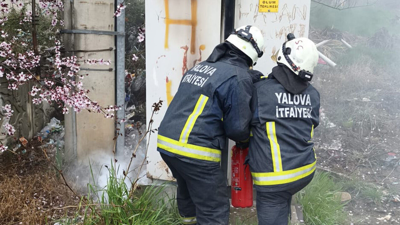 Yalova İtfai̇yesi̇ Bayramda Görev Başindaydi (2)