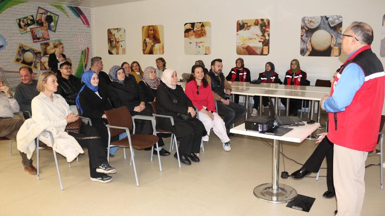 Yalova’da Kooperatif Üyeleri Gıda Güvenliğiyle Tanıştı (1)