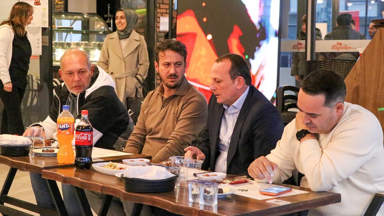 Başkan Yele Şampiyon U 14’Lerle İftarda Buluştu (7)