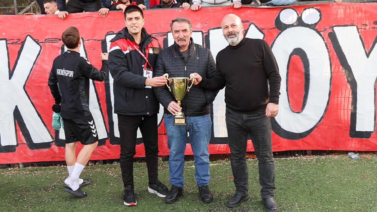 U18’In Kralı Kadıköyspor (1)