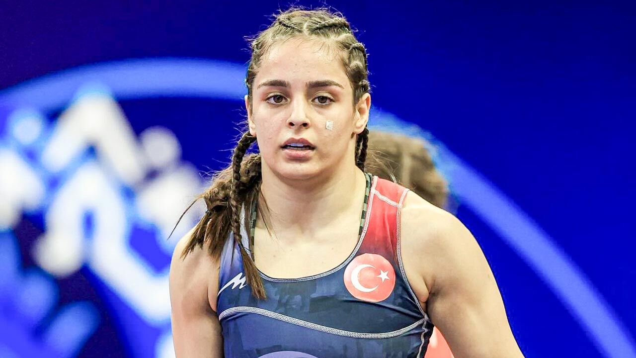 Yalova Termal Belediyesor Kadin Guresi Sporcu Sirbistan U23 Avrupa Sampiyona Bronz Madalya (2)