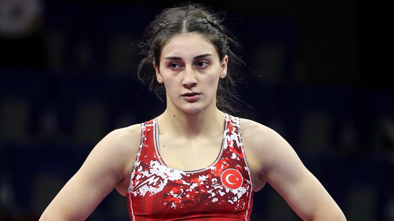 Yalova Termal Belediyesor Kadin Guresi Sporcu Sirbistan U23 Avrupa Sampiyona Bronz Madalya (3)