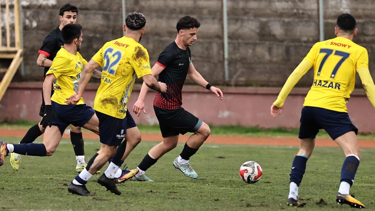 Yalova Ucuncu Lig Nesine Amator Futbol Fk Sinopspor Golsuz Beraberlik (1)