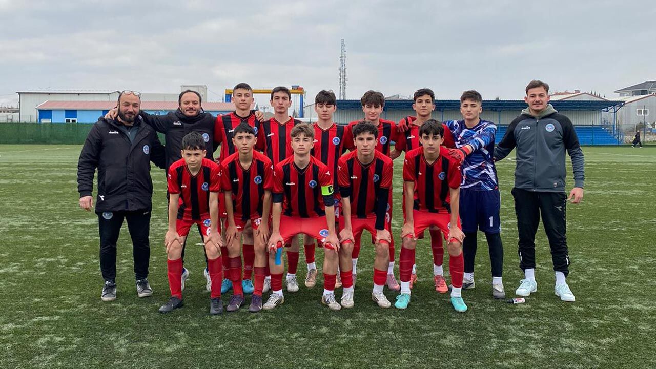 Yalovaspor Tur Atladı, Çiftlikköy Erken Havlu Attı (2)