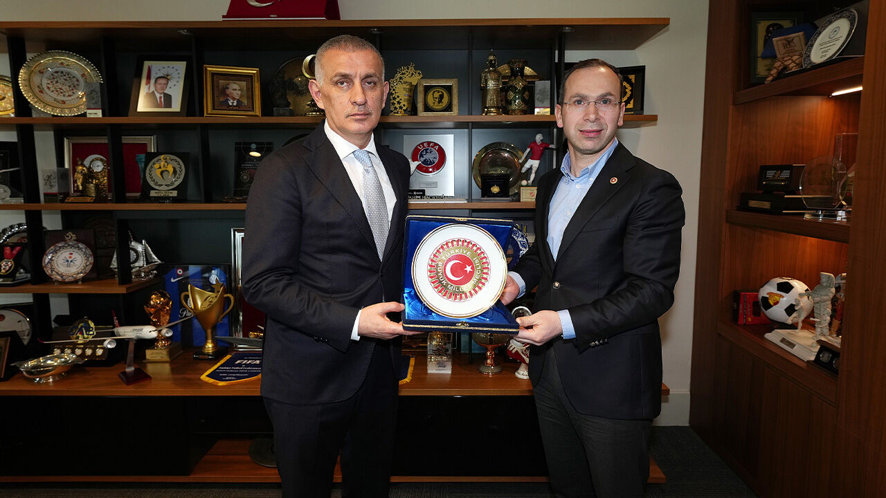 Zübeyir, Muhammed Ve Günay, Hacıosmanoğlu’nun Konuğu Oldu (4)