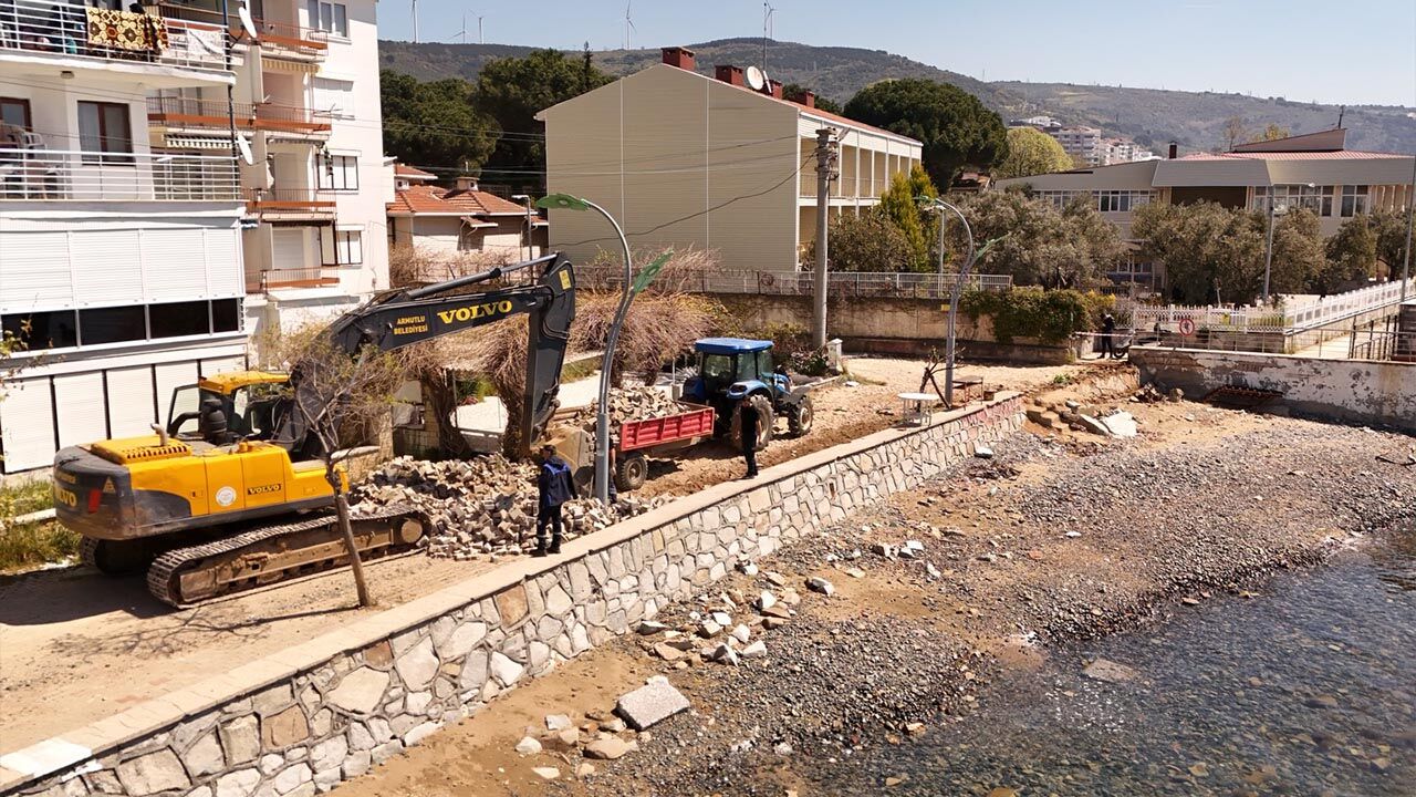 Armutlu’da Sahil Düzenlemesinde 2. Etap Hız Kazandı (2)