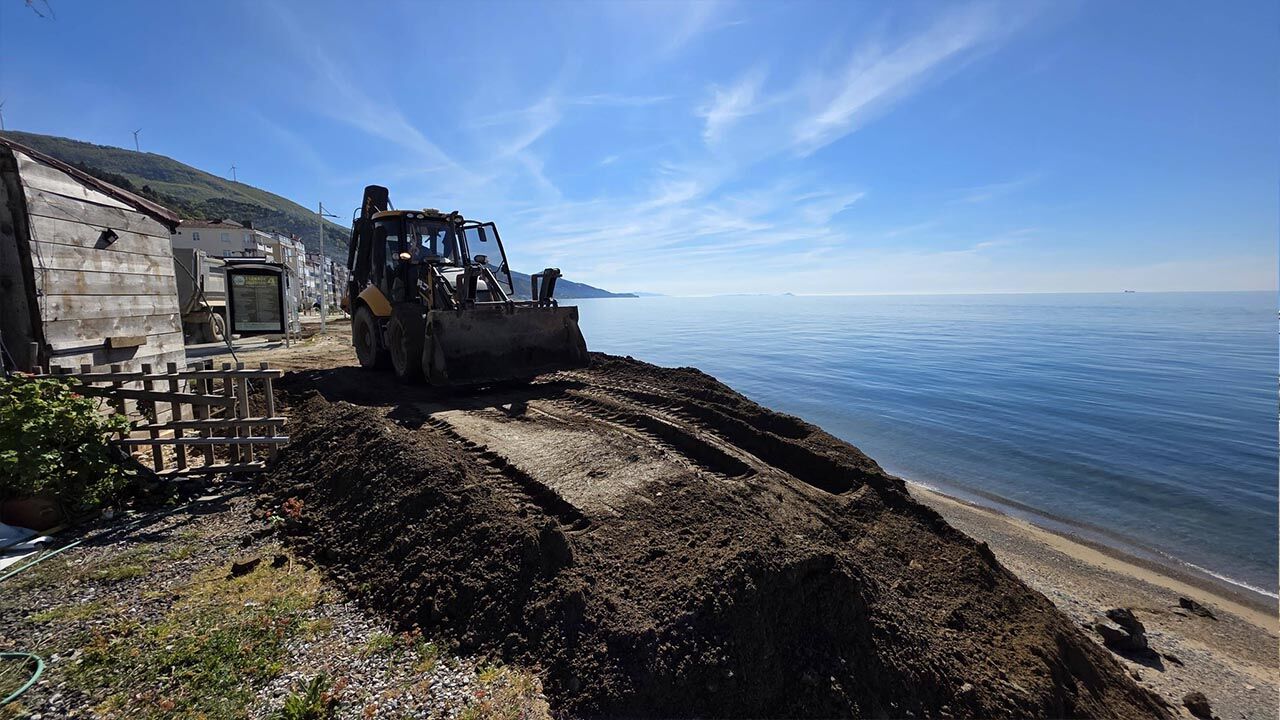 Esenköy'de Sahil Şeridine Fırtına Onarımı (3)