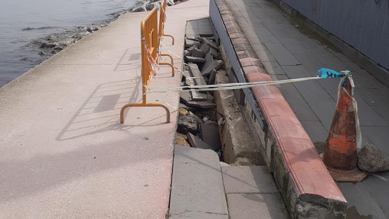 Gazipaşa Caddesinde Alarm Veren Çökme