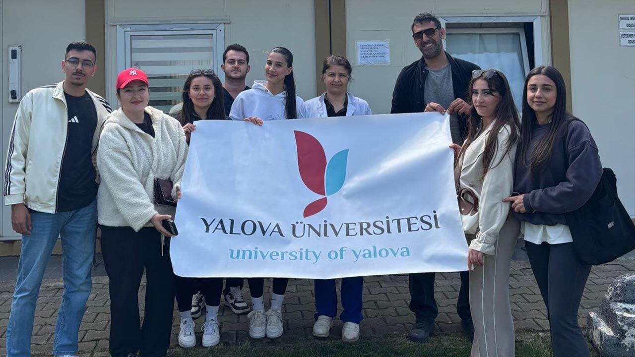 Üniversiteli Gençlerden Örnek Davranış (2)