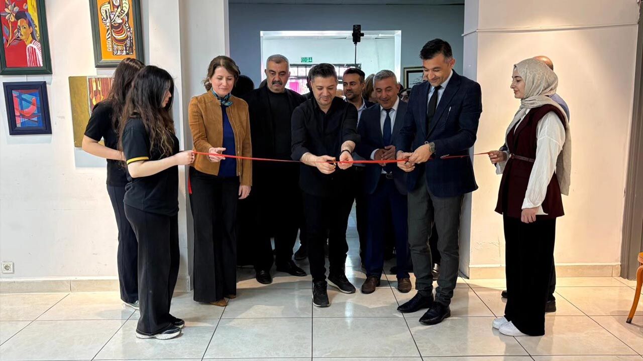 İki Şehir Tek Sergi Geleceğin Sanatçıları Atıklara Hayat Verdi (1)