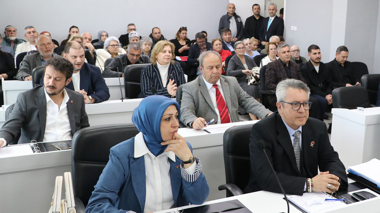 Yalova Ciftlikkoy Belediye Meclis Komisyon Secimler (3)