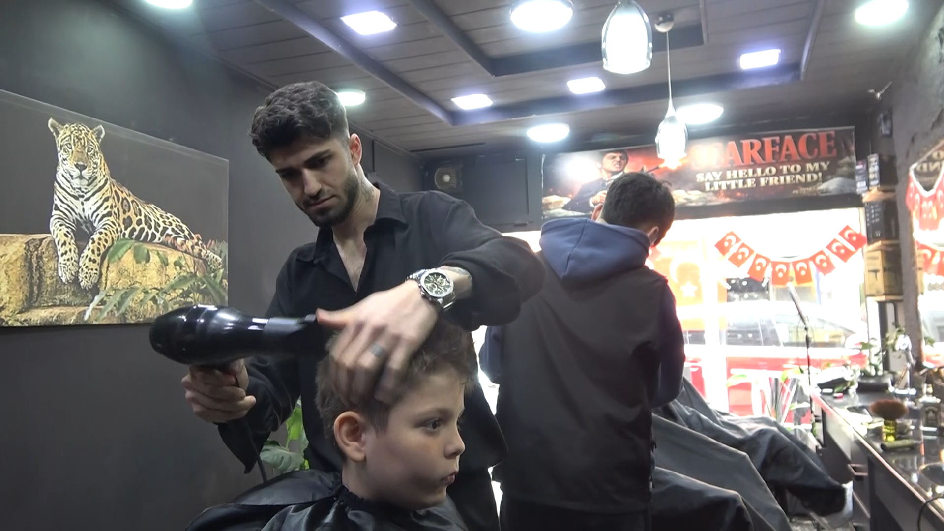 Yalova 23 Nisan Berber Kuafor Cocuk Tıras Ucretsiz (1)