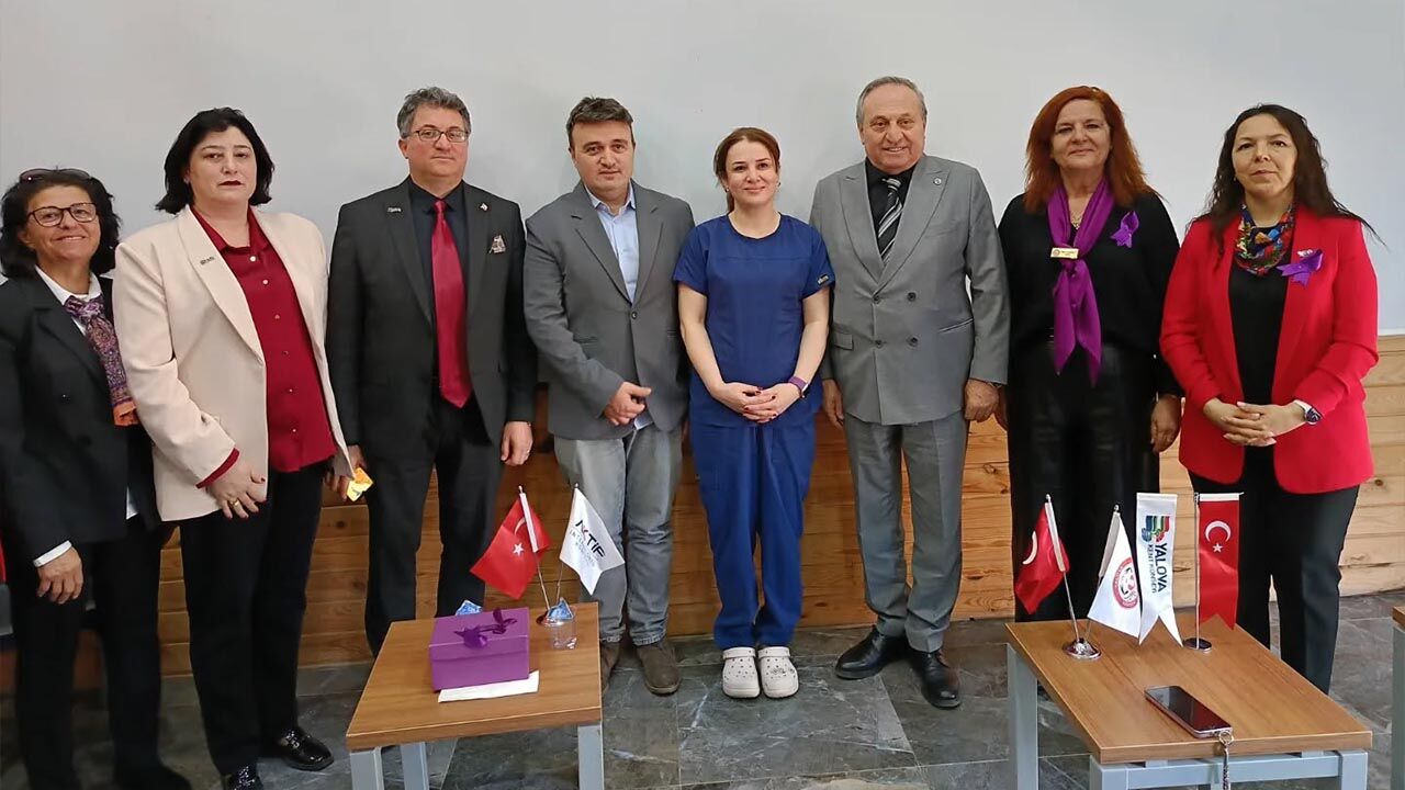 Yalova Altinova Belediye Kent Konseyi Aktif Hastanesi Kanser Seminer (3)