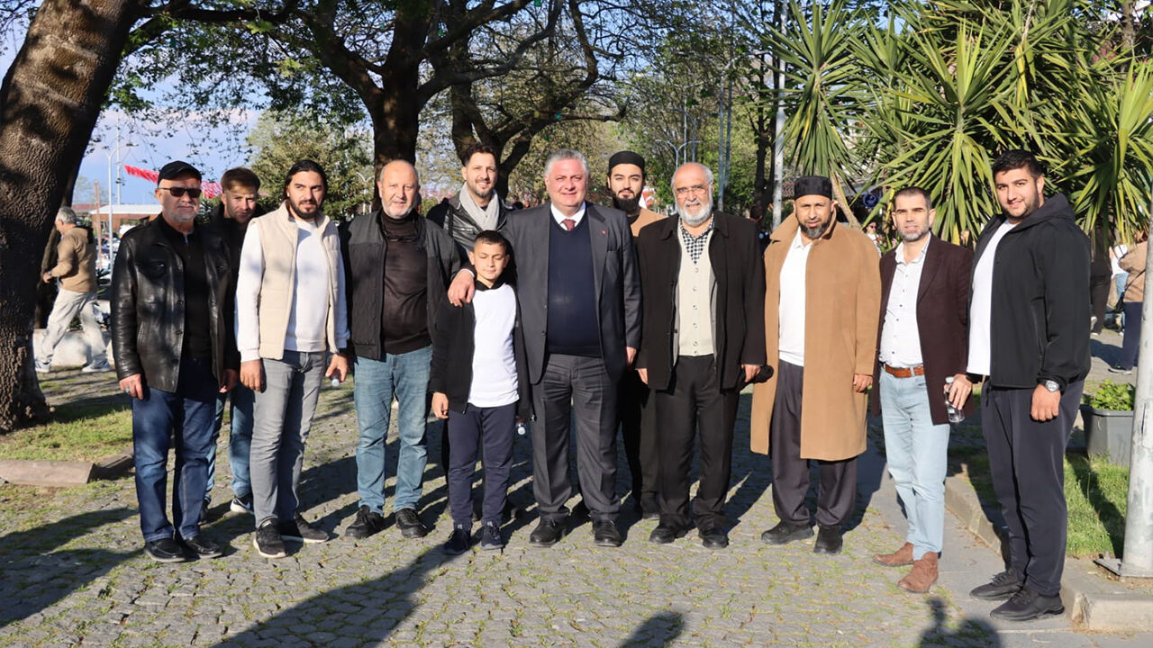 Yalova Belediye Baskan 23 Nisan Cocuk Bayram Aileler Gencler Bulusma (5)