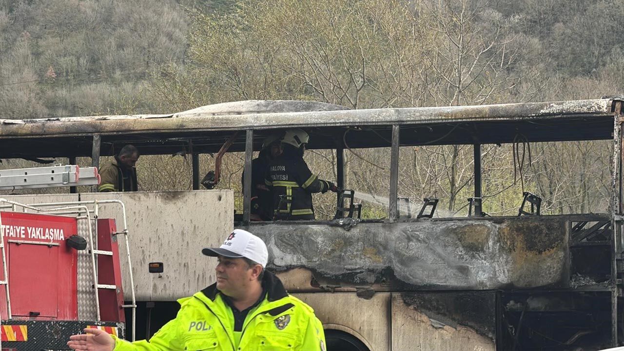 Yalova Bursa Karayol Otobus Firma Yangin Yolcu Tahliye Maddi Hasar (1)