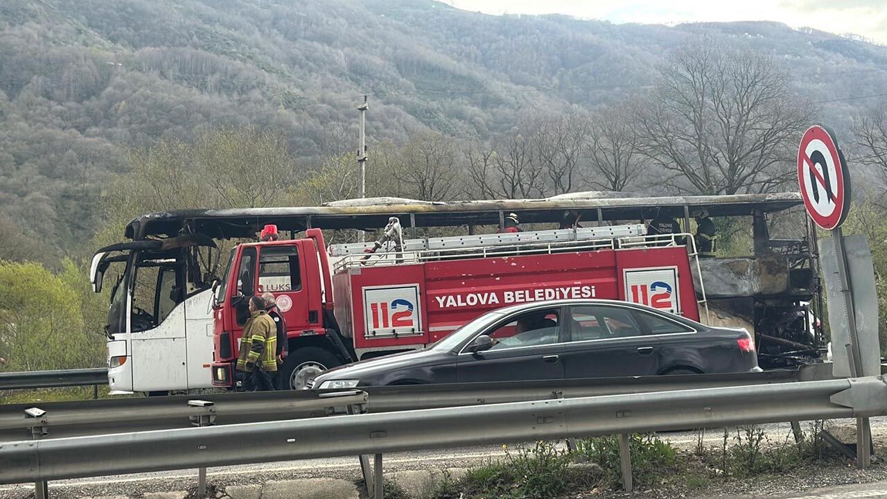 Yalova Bursa Karayol Otobus Firma Yangin Yolcu Tahliye Maddi Hasar (3)