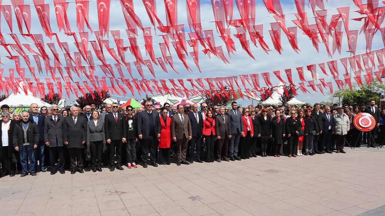 Yalova Chp Il Baskanlik 23 Nisan Cocuk Bayram Kutlama Toren Program (1)
